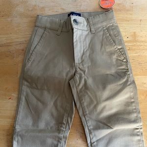 The Children’s Place Khaki Pants NWT Size 6 Slim